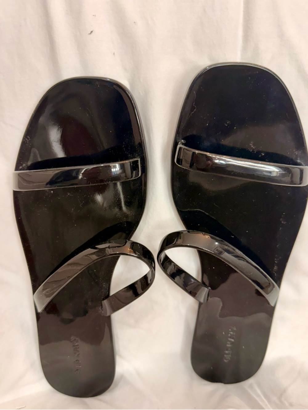 Old Navy Black jelly Double-Strap and striped flip flop